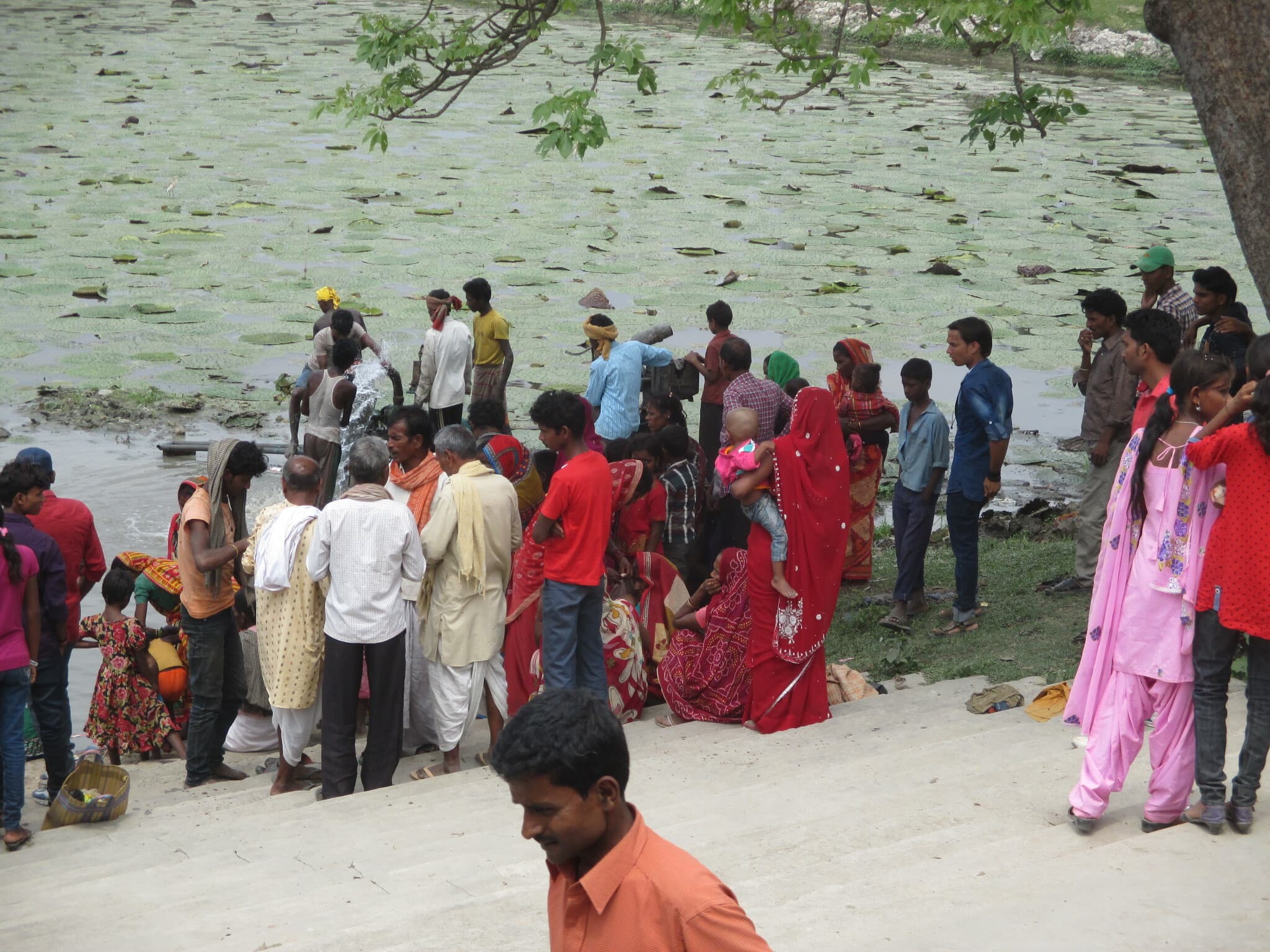 संतान की मनोकामना लेकर मां जीवच्छ मंदिर में मेला शुरू