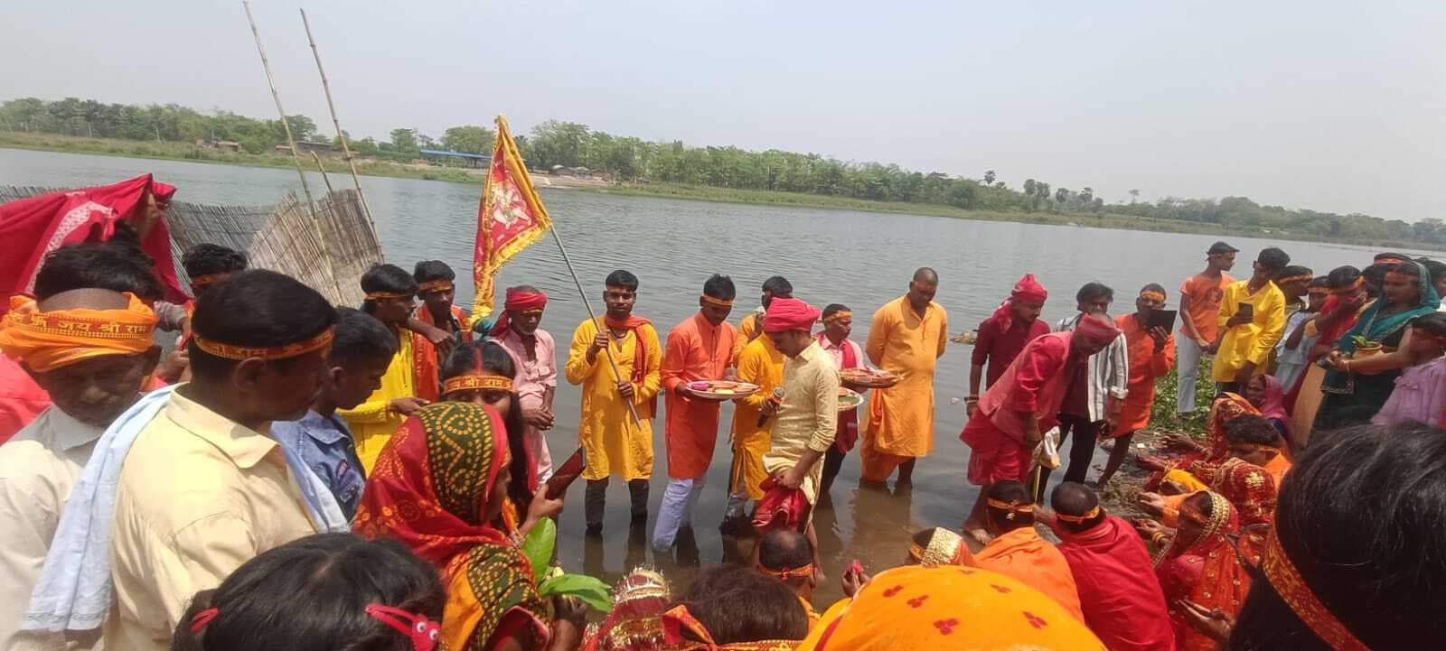 Motihari:  हनुमान जी की प्राण प्रतिष्ठा को ले निकली कलश शोभायात्रा