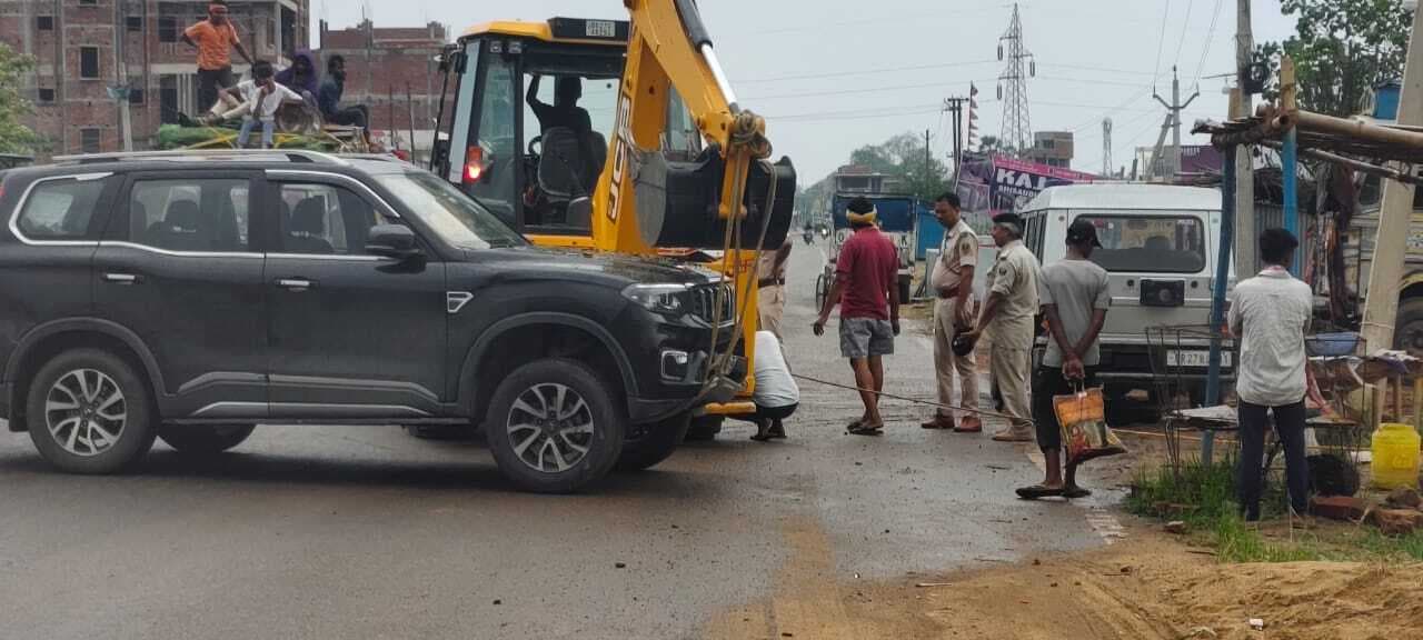 पटना और नवादा पुलिस टीम की छापेमारी, मामले की हो रही छानबीन