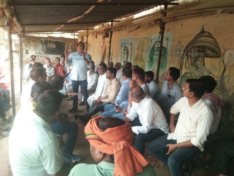 जमीन का सही मुआवजा नहीं मिलने से किसानों में आक्रोश