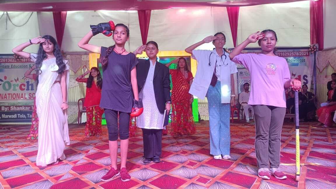 स्थापना दिवस पर स्कूली बच्चों ने पेश किया रंगारंग कार्यक्रम