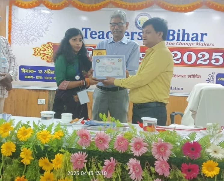 आधे दर्जन शिक्षक-शिक्षिका को उत्कृष्ट शिक्षण कार्य के लिए एसीएस ने किया सम्मानित