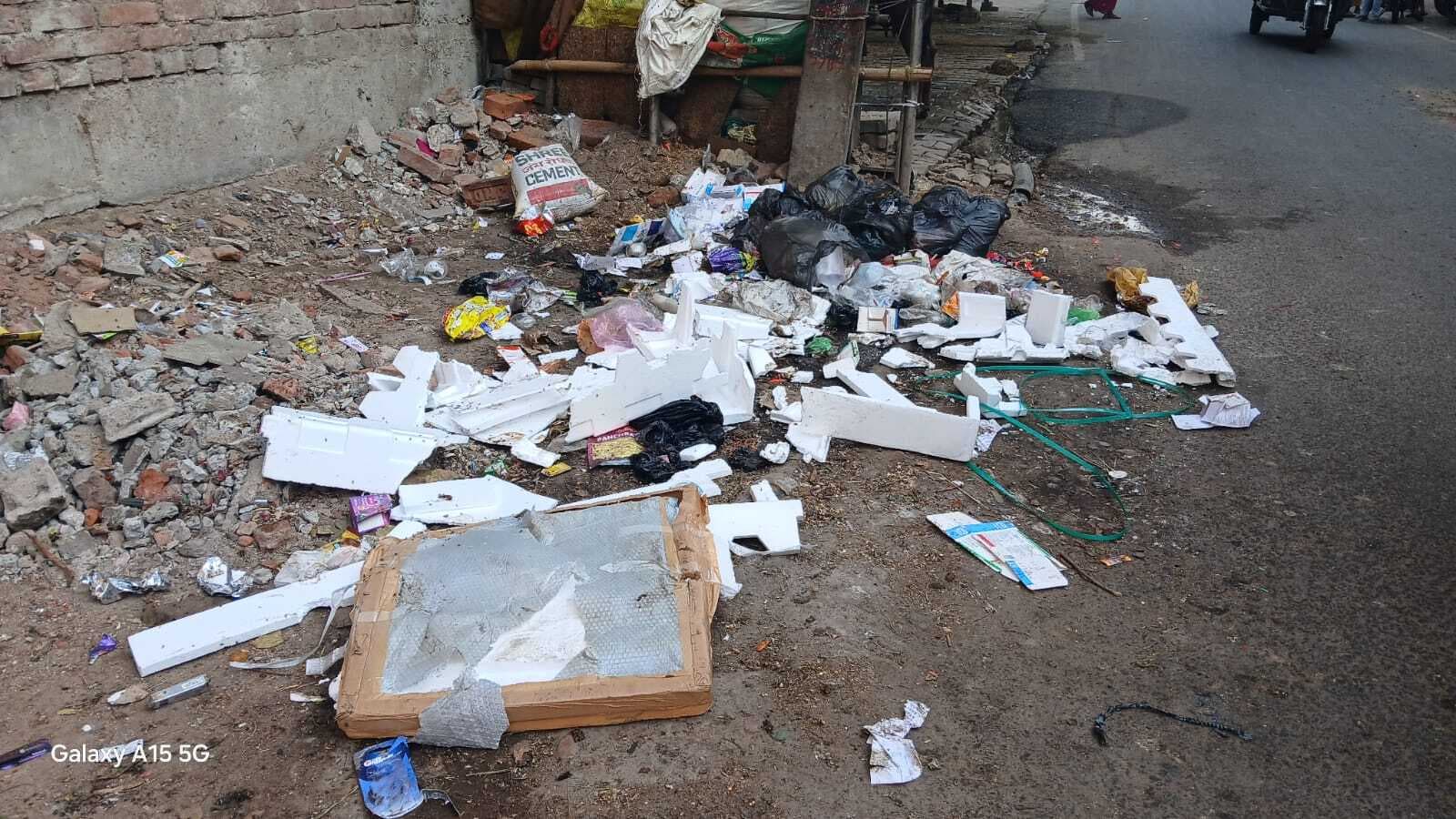 Gaya News : व्यवस्था बदलने के बाद भी सफाई की स्थिति नहीं सुधारी