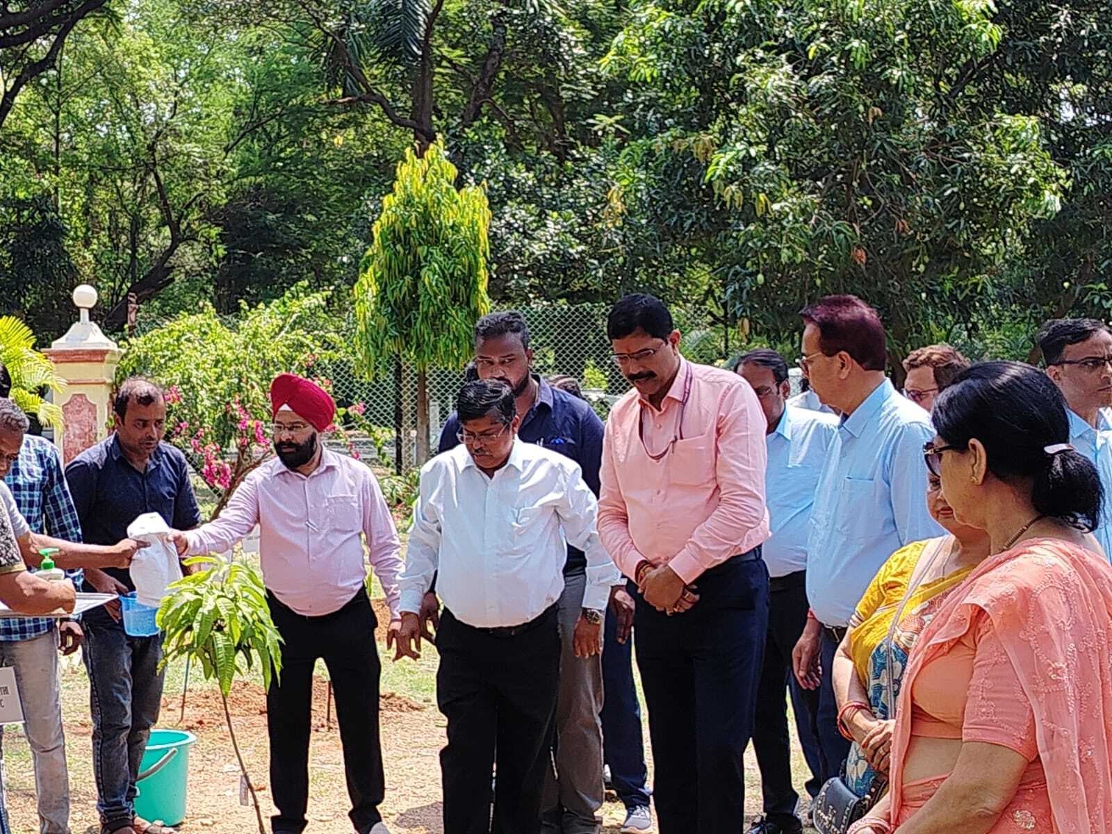 East Singbhum News : पहले माइंस, फिर स्वास्थ्य व्यवस्था दुरुस्त होगी : सीएमडी