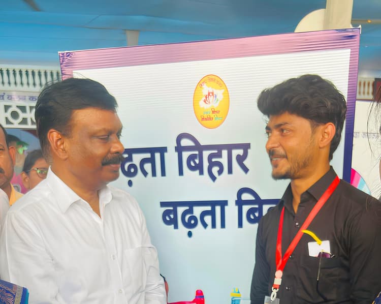 Samastipur News:प्रोजेक्ट बेस्ड होमवर्क से गर्मियों की छुट्टियों को बच्चे बनायेंगे मजेदार