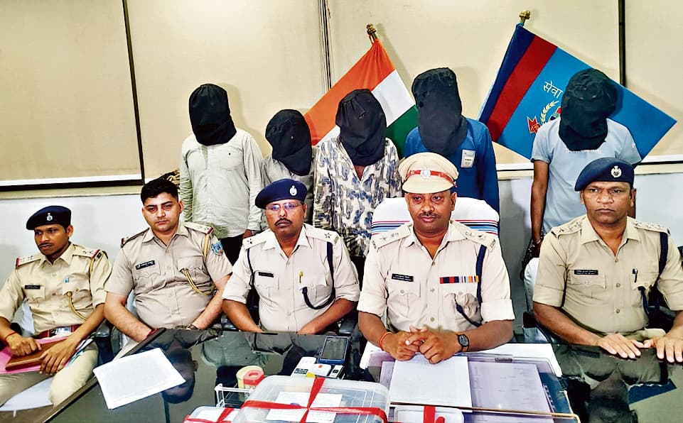 Ranchi News : अंतरराज्यीय पार्डी गैंग के सरगना सहित पांच गिरफ्तार