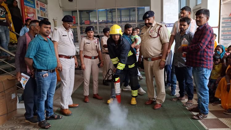 अग्निशमन सेवा स्मृति सप्ताह शुरू, शहीद नायकों को दी श्रद्धांजलि