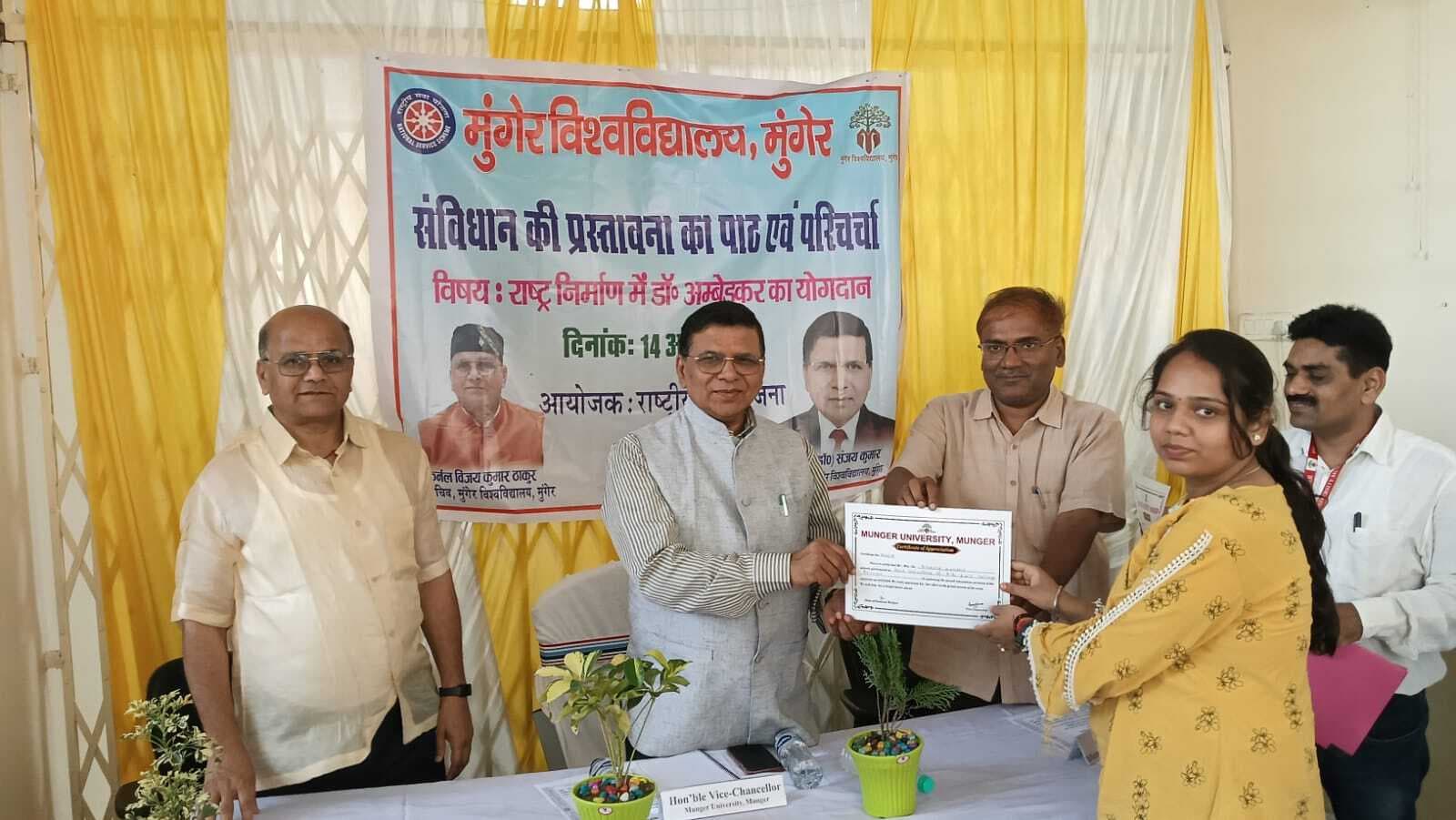 आंबेडकर किसी विशेष वर्ग के नहीं, बल्कि समस्त विश्व के वैचारिक अगुआ