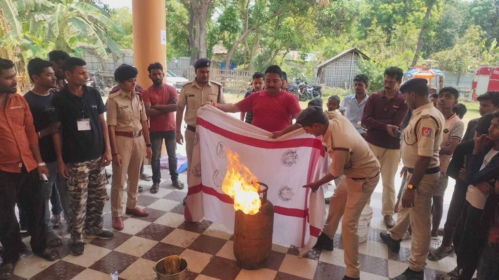 अग्नि सुरक्षा सप्ताह के तहत मॉकड्रिल का आयोजन, लोगों को किया गया जागरूक