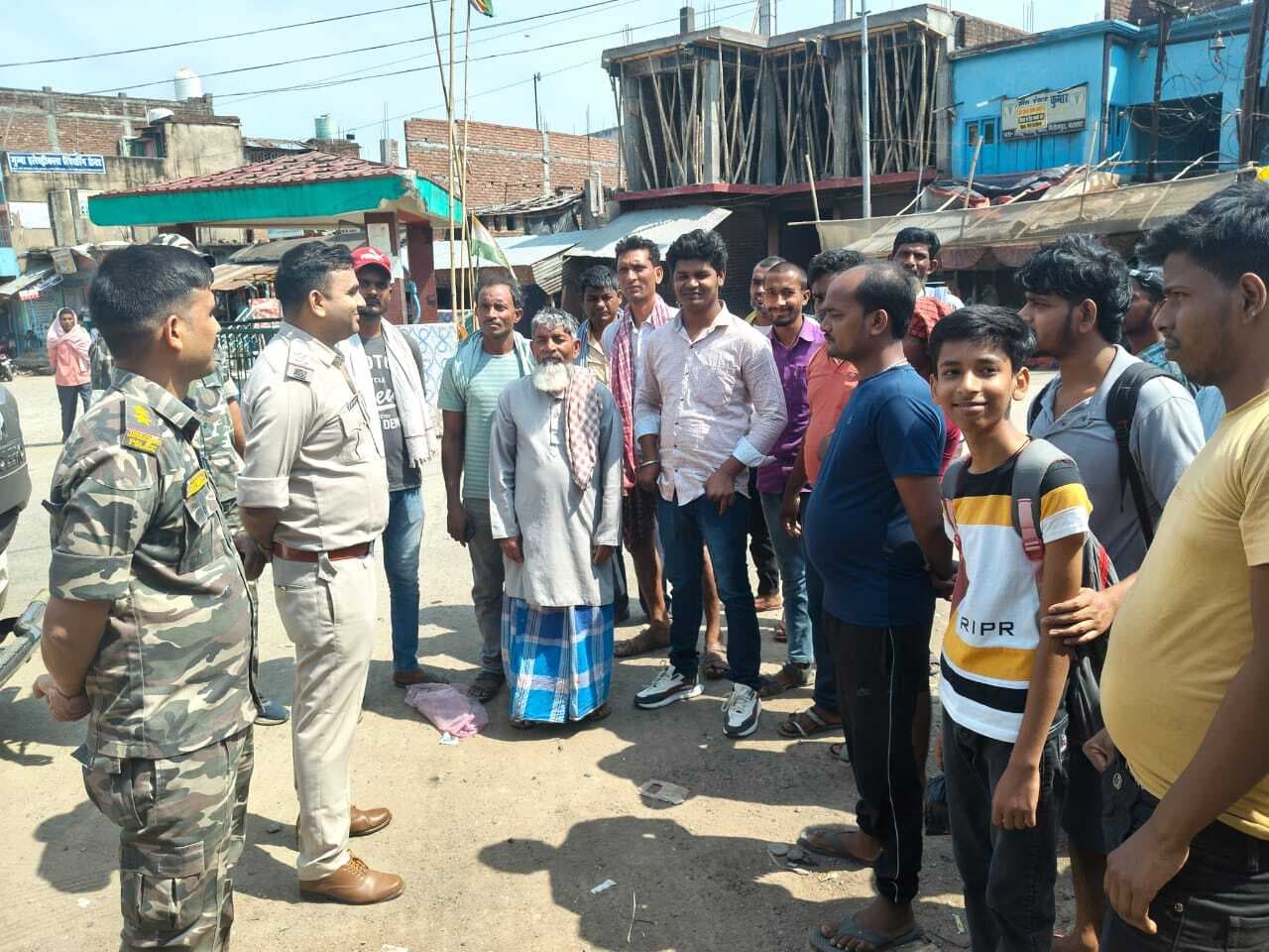 बच्चा चोरी की अफवाह पर ग्रामीण न दें ध्यान : थाना प्रभारी