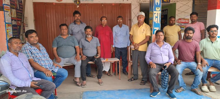 लूट के दौरान गोलीकांड के विरोध में दवा व्यवसायियों ने रखा एक दिवसीय बंद, दोषियों की गिरफ्तारी की मांग