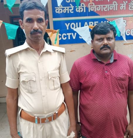 जमीन विवाद में मारपीट कर लूटपाट मामले में एक आरोपित गिरफ्तार