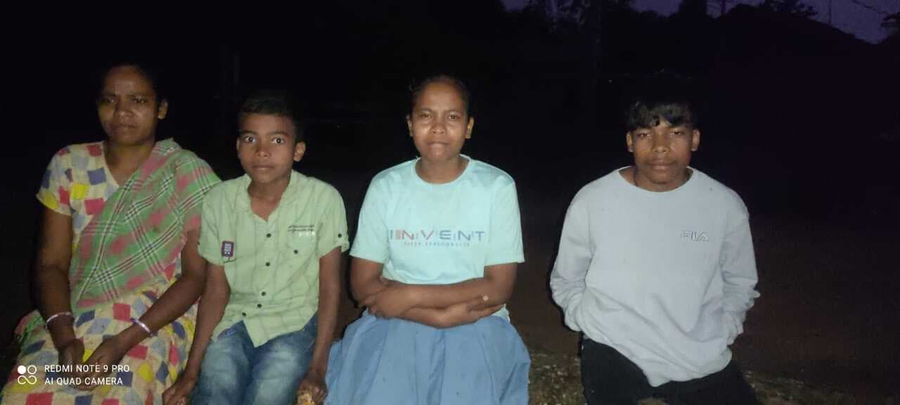 दो वर्ष बाद भी लाइन मैन के परिजनों को नहीं मिला मुआवजा