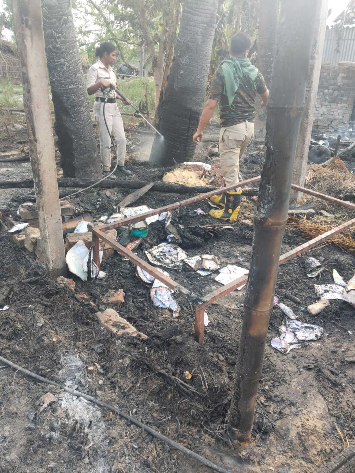 शॉर्ट सर्किट से घर में लगी आग से वृद्धा झुलसी