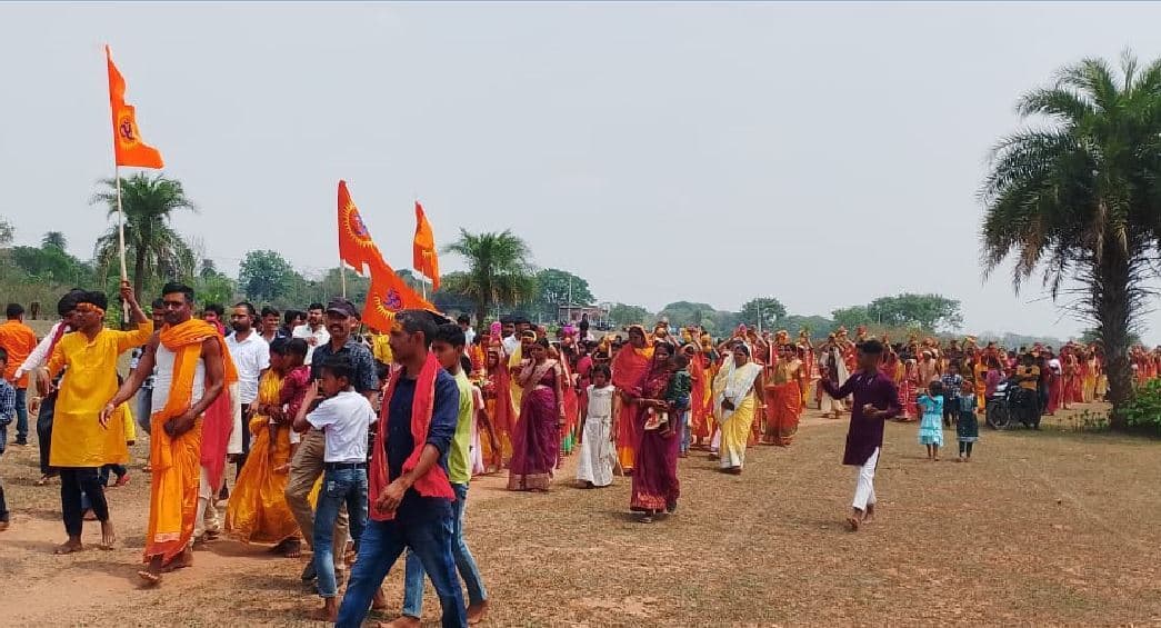 प्राण-प्रतिष्ठा को लेकर निकाली गयी भव्य कलश यात्रा