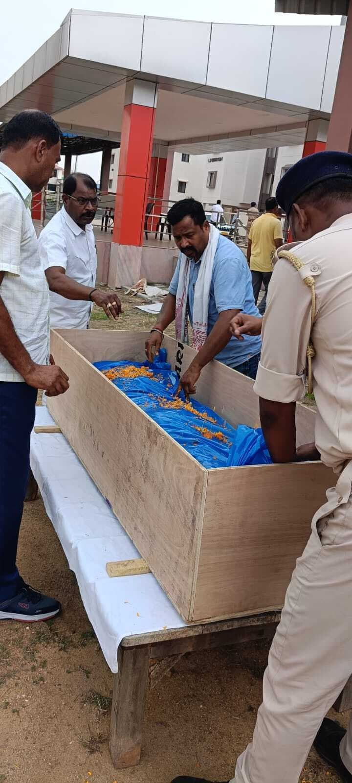 एसपी कार्यालय में कार्यरत एसआइ की हृदय गति रुकने से निधन