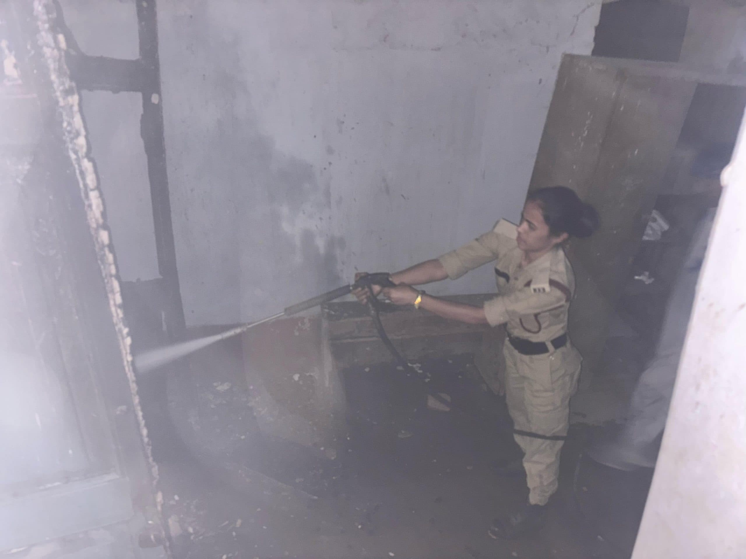 रेलवे स्टेशन क्लब के कमरे में लगी आग