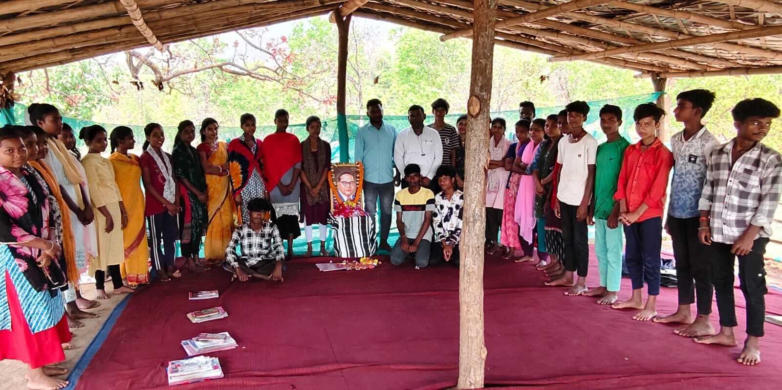 बाबा साहब ने हमें सोचने की नयी दृष्टि दी