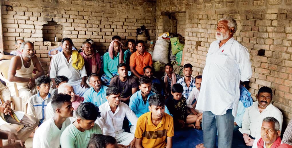 भगवानपुर में विभिन्न राजनीतिक दलों के कार्यकर्ताओं ने मनाया आंबेडकर जयंती