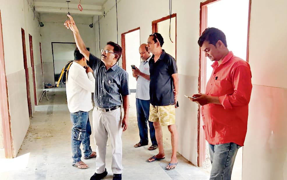 east singhbhum news: सीएचसी भवन में आयी दरार, डीसी ने लिया संज्ञान, सीएस से मांगी रिपोर्ट