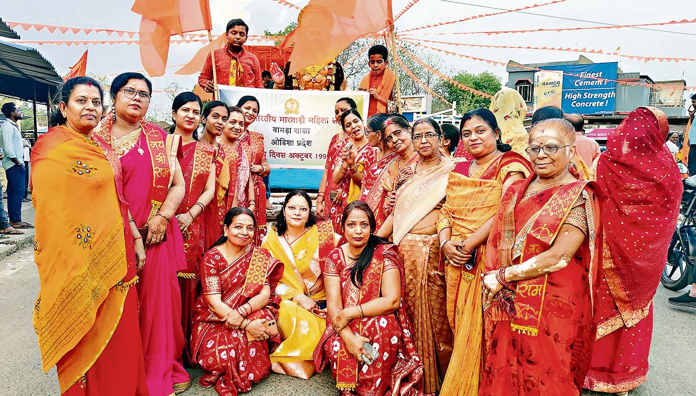 Sambalpur News : महाबली हनुमान की पताका लिये भक्तों ने किया नगर भ्रमण