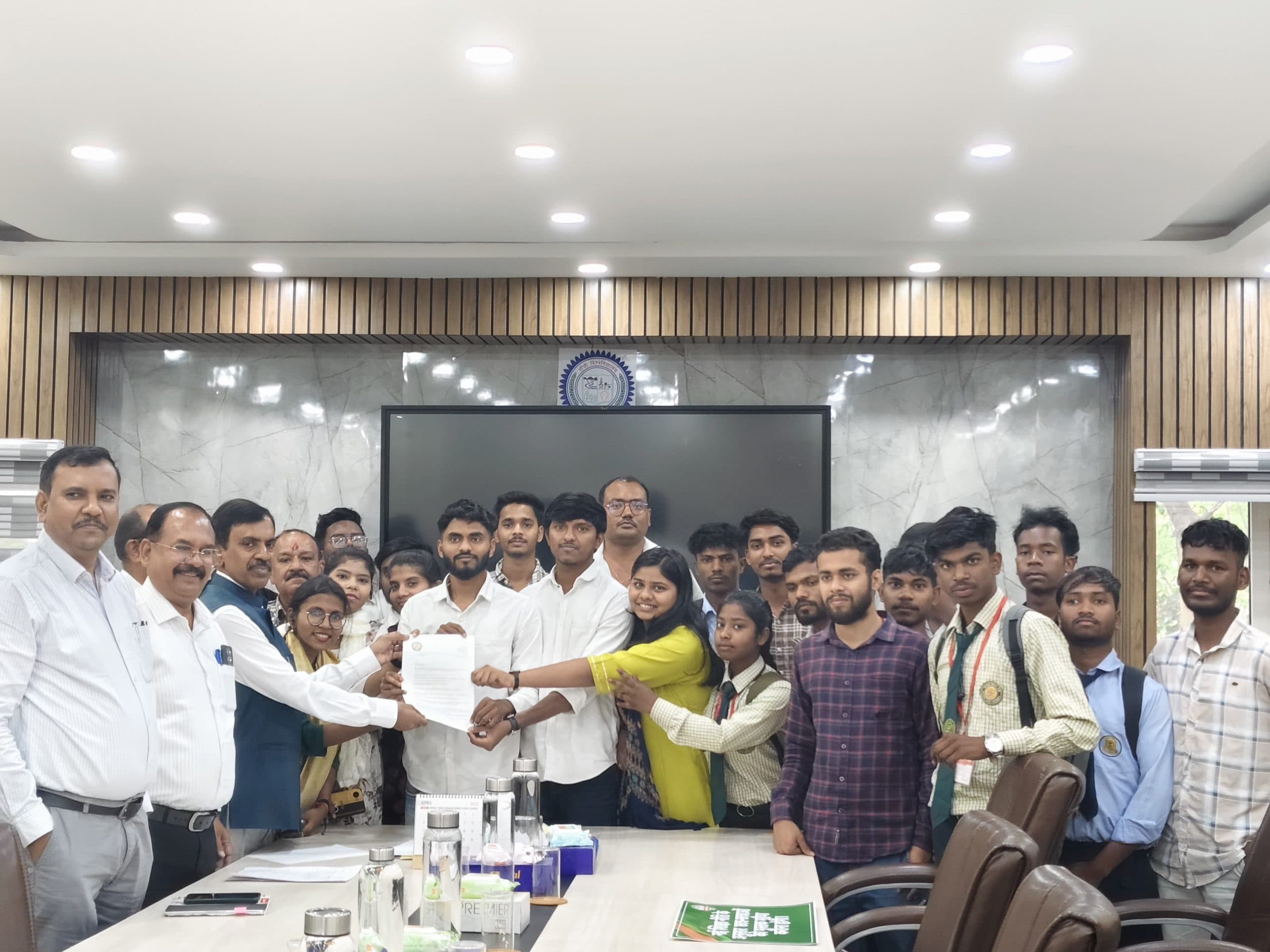 Education News : रांची विवि का नाम बदलने के मुद्दे पर धरना-प्रदर्शन