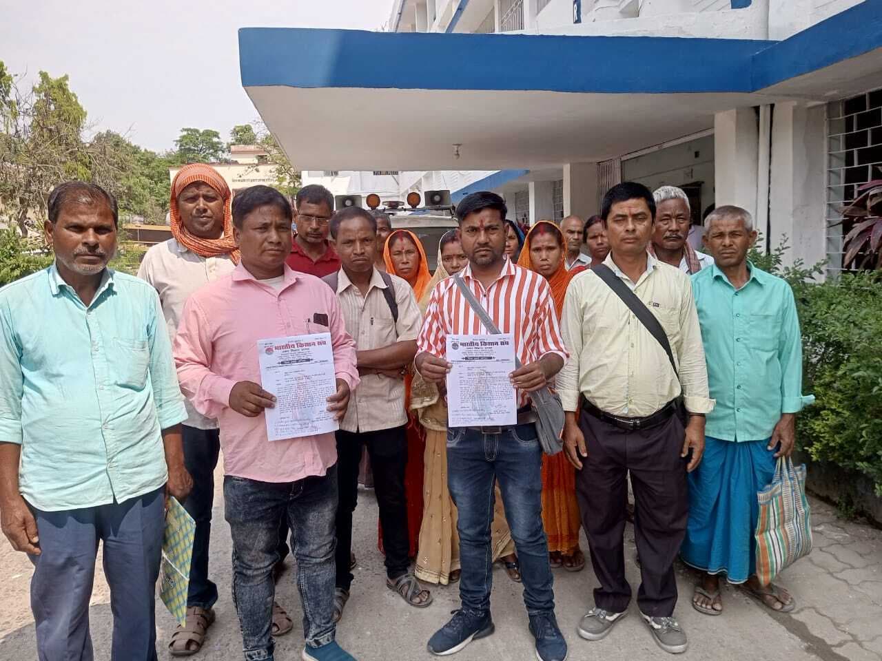 आंधी-बारिश से फसलों की क्षति पर मुआवजे की मांग