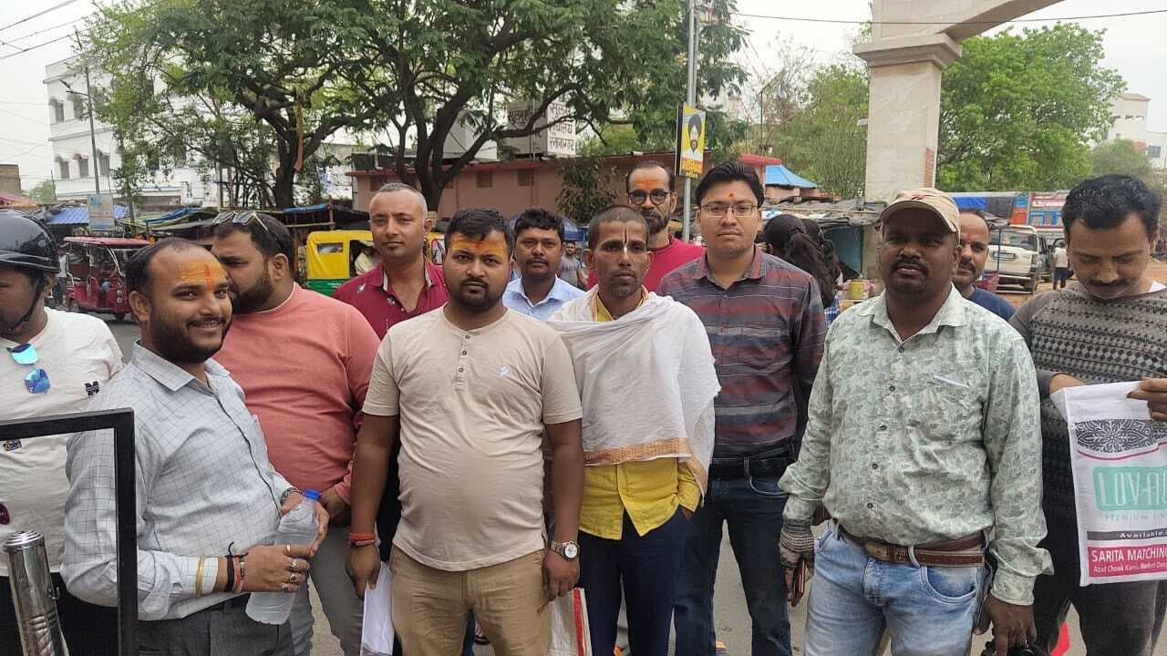 deoghar news : अमरनाथ यात्रा के लिए नहीं हो रहा रजिस्ट्रेशन, लोगों में रोष