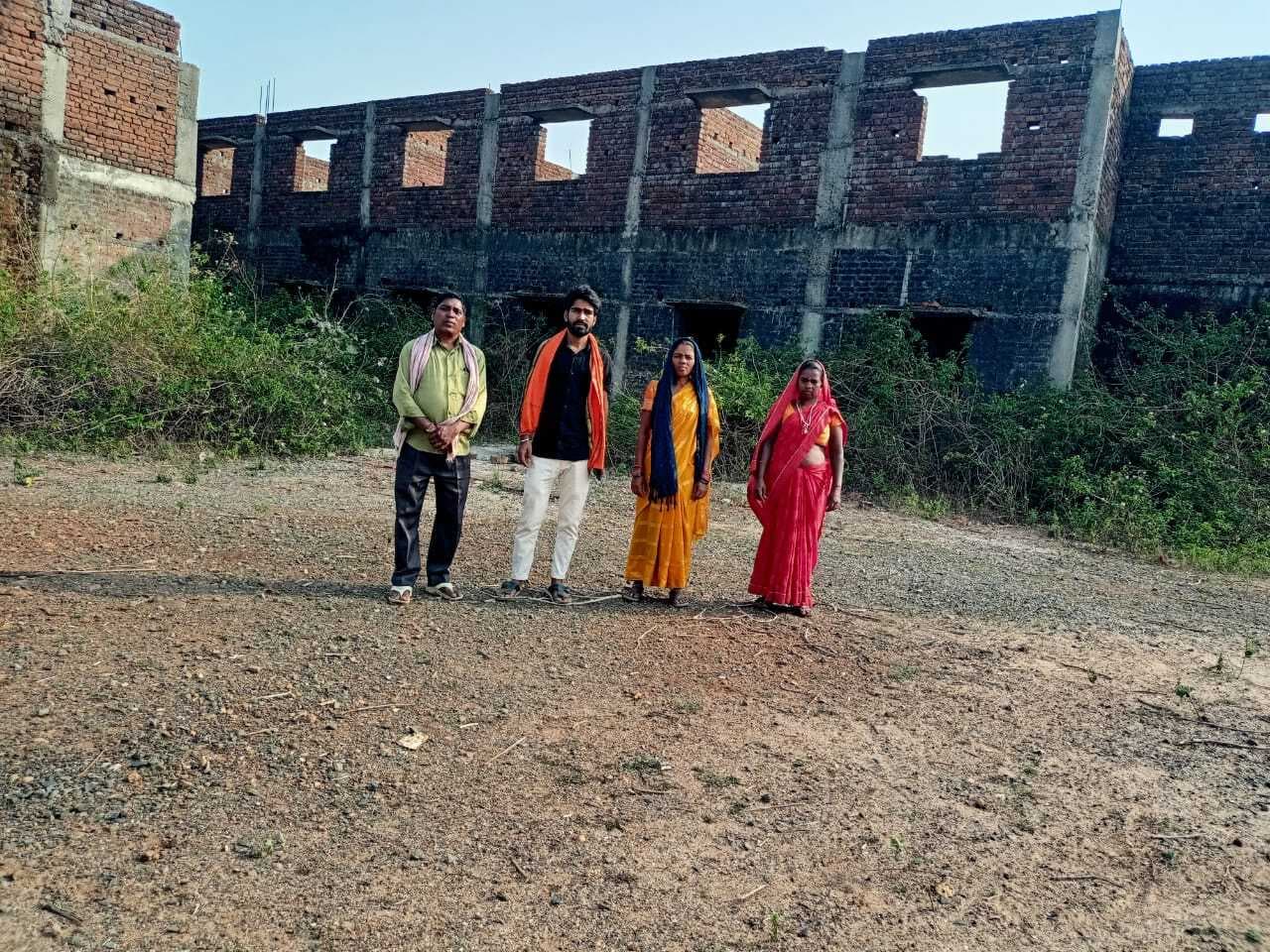 नौ वर्ष बाद में बनकर तैयार नहीं हुआ विद्यालय का भवन