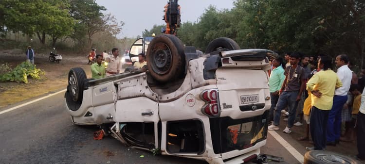 अनियंत्रित स्कॉर्पियो के पलटने से सात लोग जख्मी