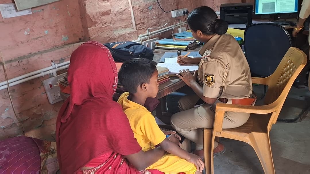 Love affair in Samastipur:दो बच्चों को की मॉम को पसंद नहीं था पति, ट्रैक्टर चालक पर फिदा हुआ दिल, मंदिर में रचा ली शादी, भटक रहा पति