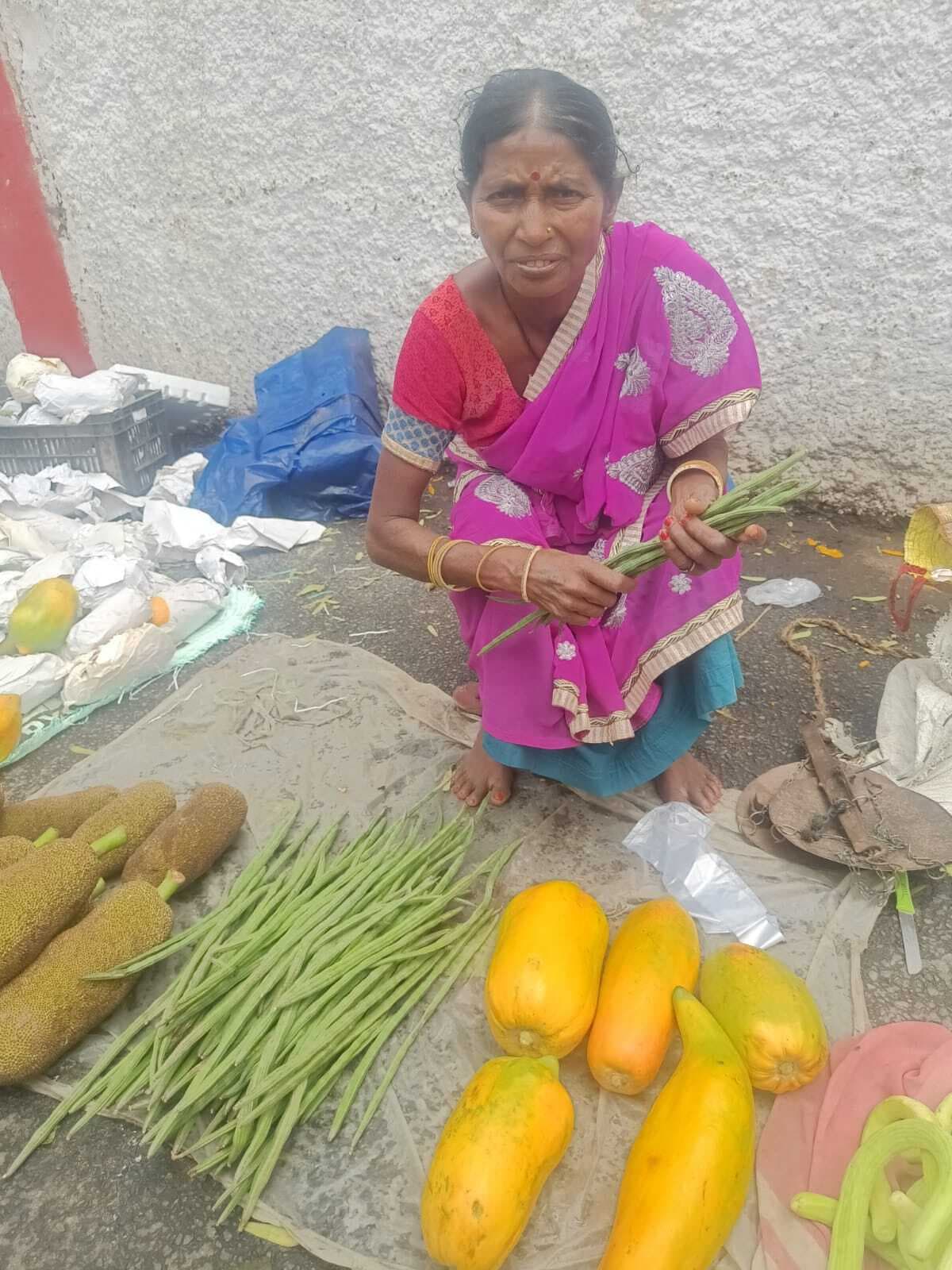 Dhanbad News : बेमौसम बरसात से गांव से शहर तक आफत