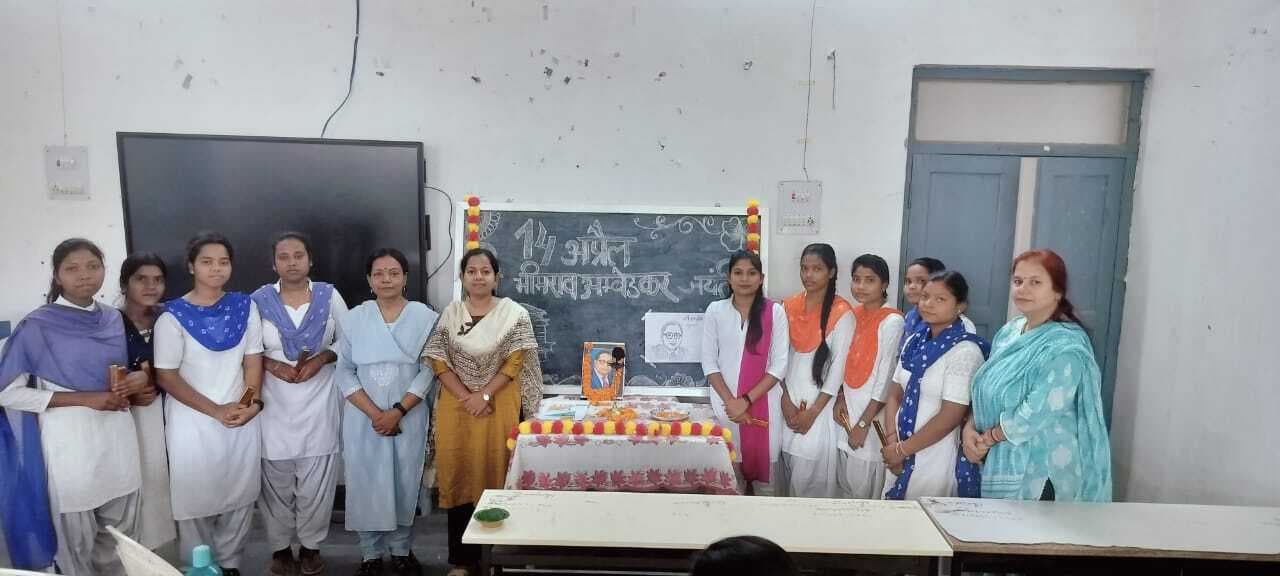 West Singhbhum News : क्विज में श्रेया प्रथम व अनुसूइया द्वितीय