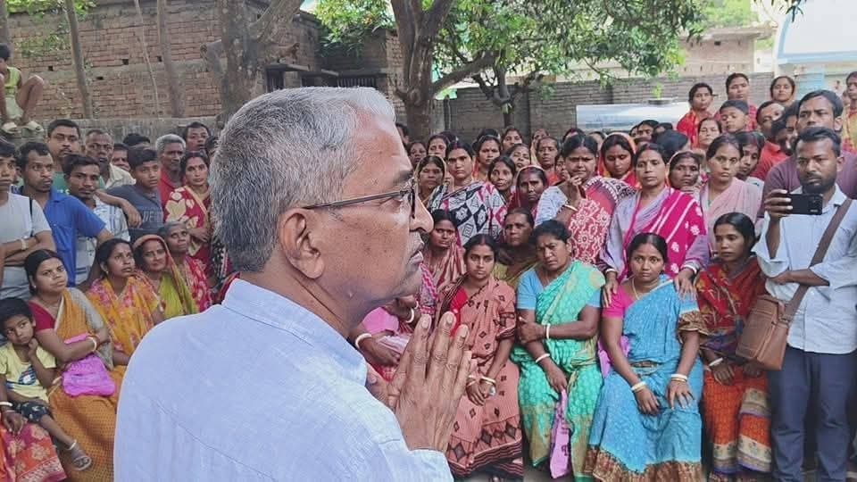 टीएमसी सांसद व विधायक ने लोगों से की शांति की अपील