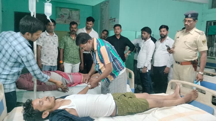 तेज रफ्तार स्कॉर्पियो की टक्कर से दो युवक घायल