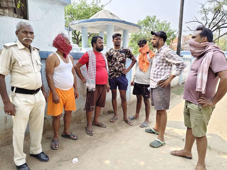 तीन दिनों से लापता युवक का शव बरामद, सनसनी