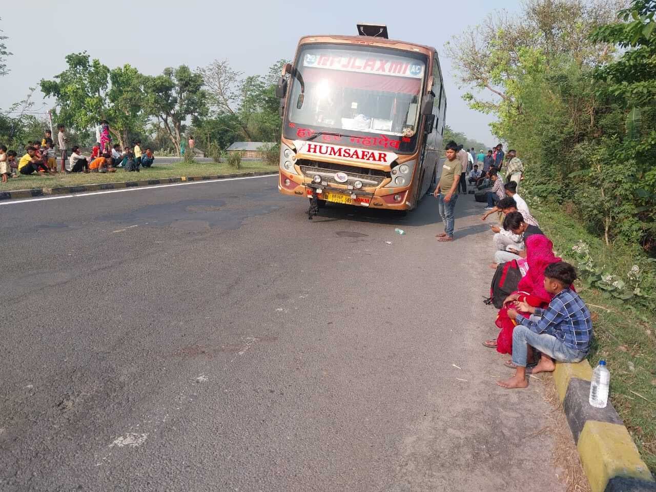 चलती बस का पिछले दो टायर खुले, चालक की सुझबूझ से बचे दर्जनों यात्री