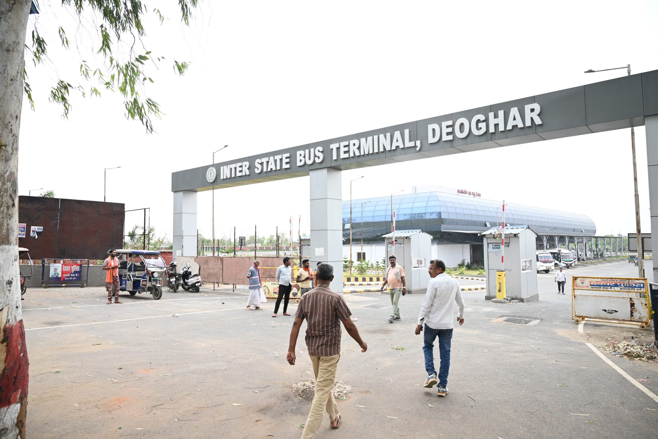 Deoghar news : बाघमारा से खुलने वाली बसों की संख्या बढ़ी, कई कंपनियों ने भी शुरू किया परिचालन