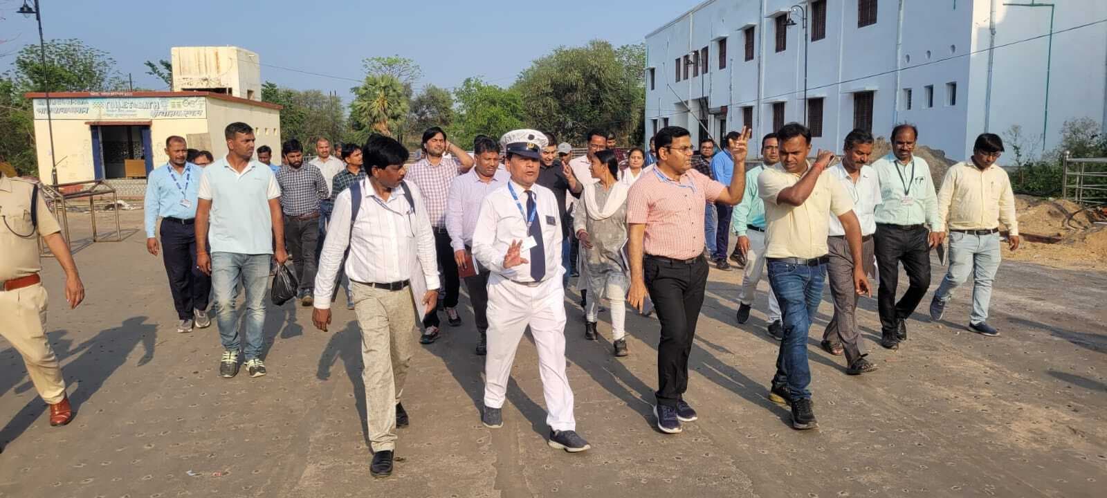 Deoghar news : कांवरियों को कैसे मिले बेहतर व्यवस्था, स्थानीय स्तर पर इसका प्लान करें तैयार : एडीआरएम