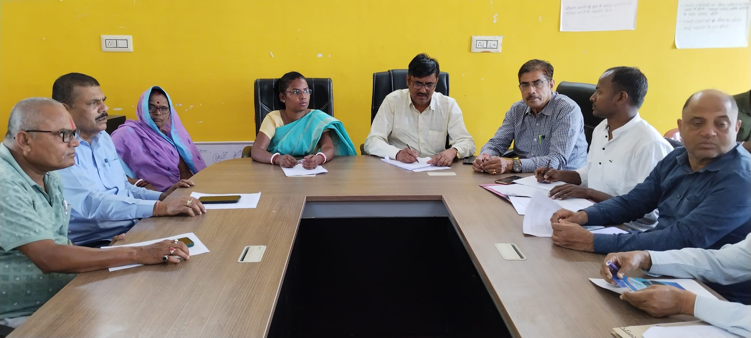 पंस की मासिक बैठक में उठा बीटीएम के गायब रहने का मुद्दा