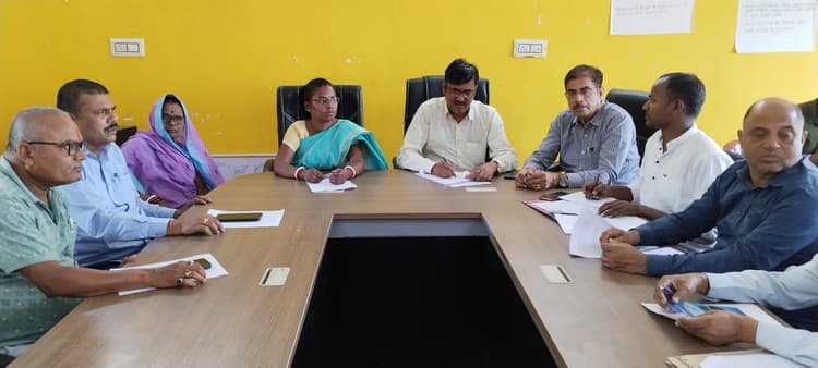 पंस की मासिक बैठक में उठा बीटीएम के गायब रहने का मुद्दा