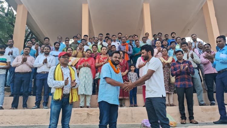 जेटेट उत्तीर्ण शिक्षकों ने नियुक्ति के लिए आंदोलन की रूपरेखा किया तैयार