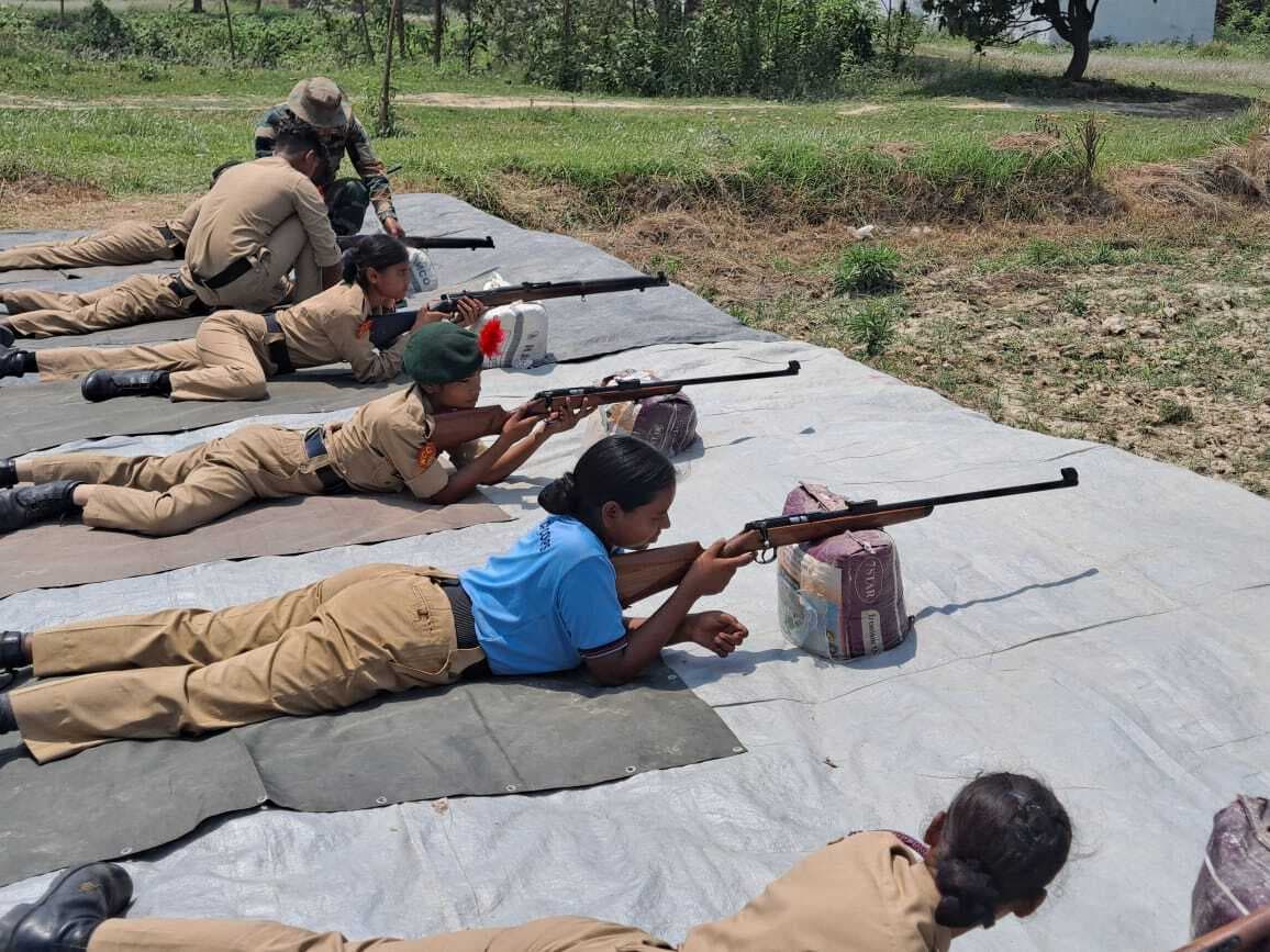थलसेना कैंप की तैयारी के लिए एनसीसी ने करायी फायरिंग की प्रैक्टिस