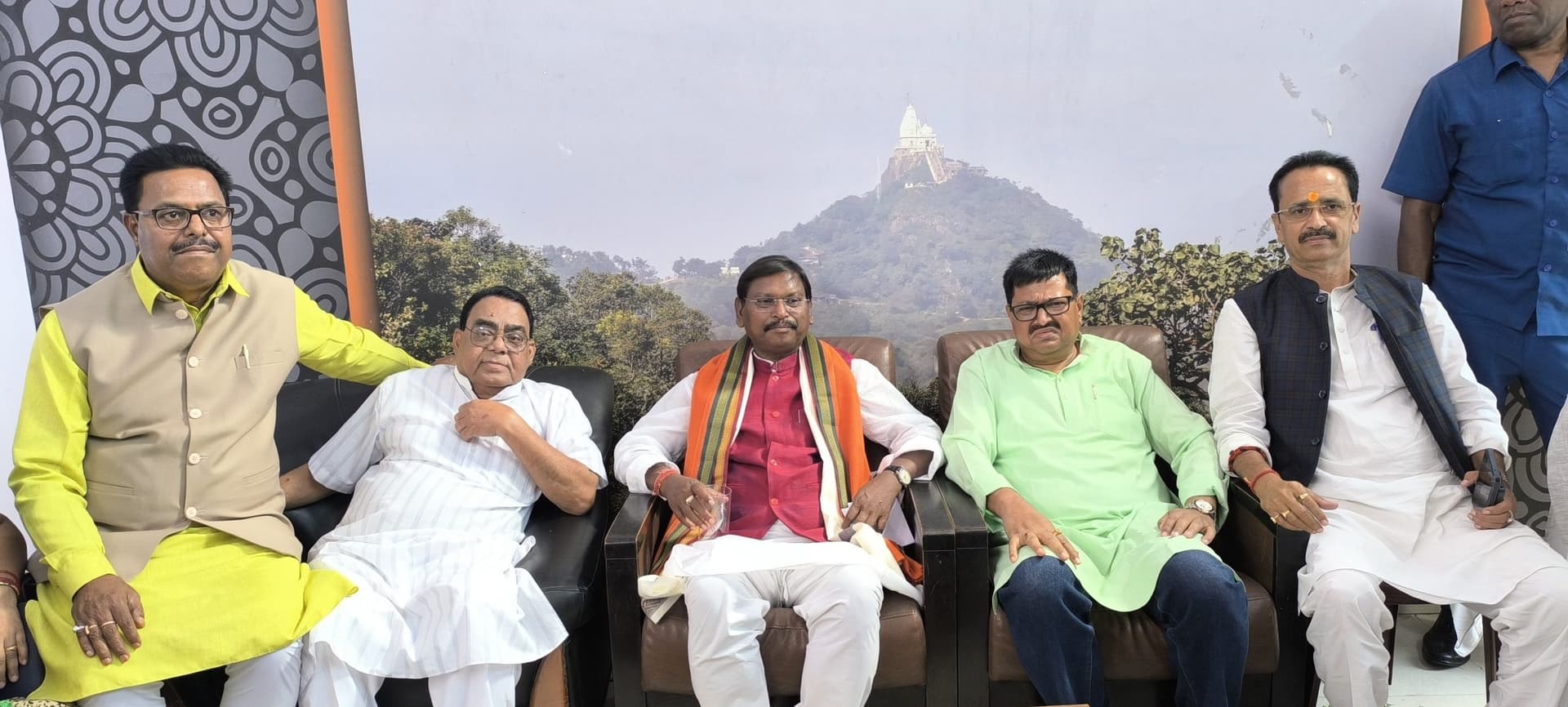 Political News :पुलिस-प्रशासन से उठ रहा जनता का भरोसा : अर्जुन मुंडा