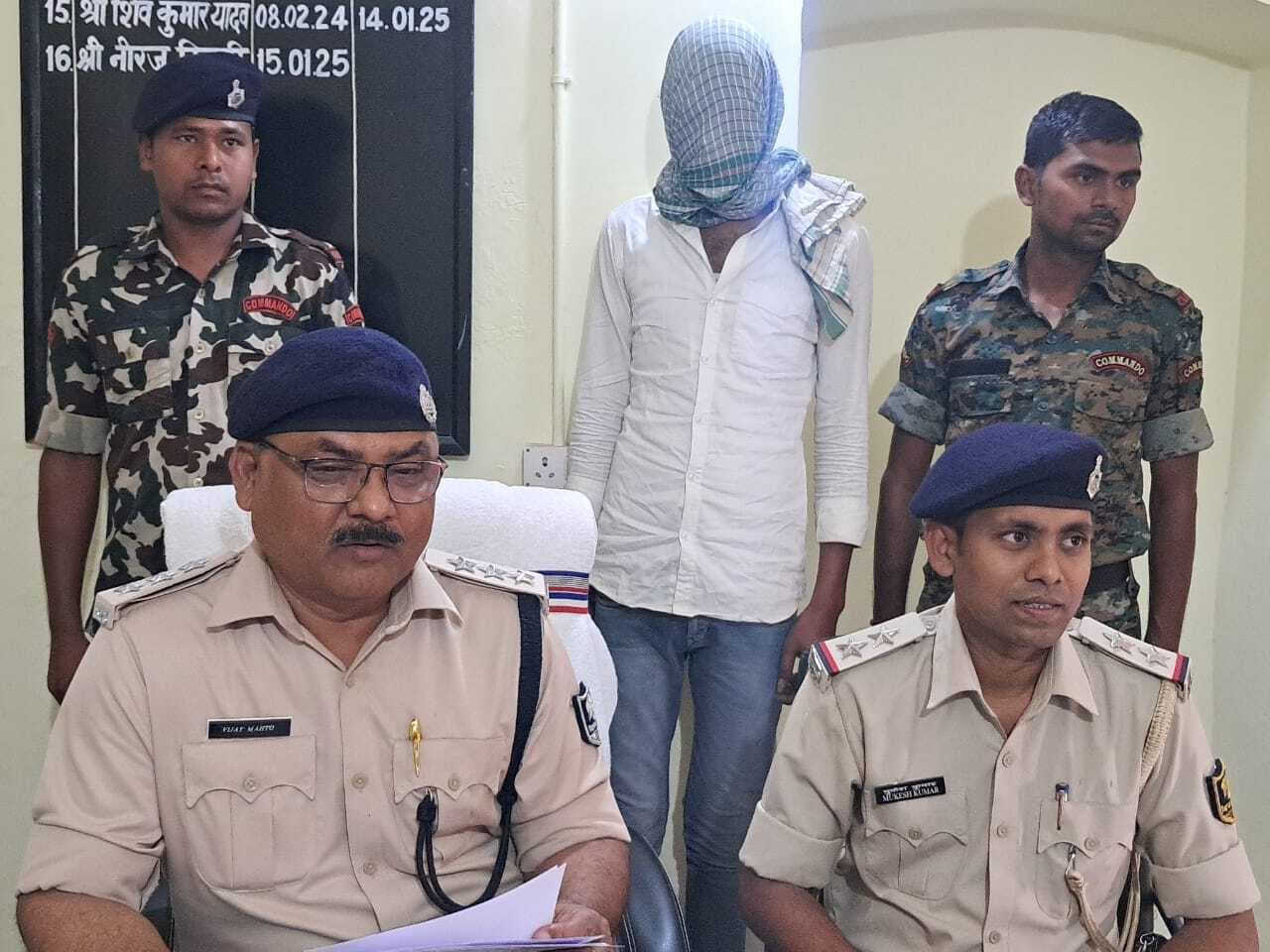 RDX of Samastipur arrested in Madhubani:समस्तीपुर का 25 हजार इनामी बदमाश आरडीएक्स मधुबनी से गिरफ्तार