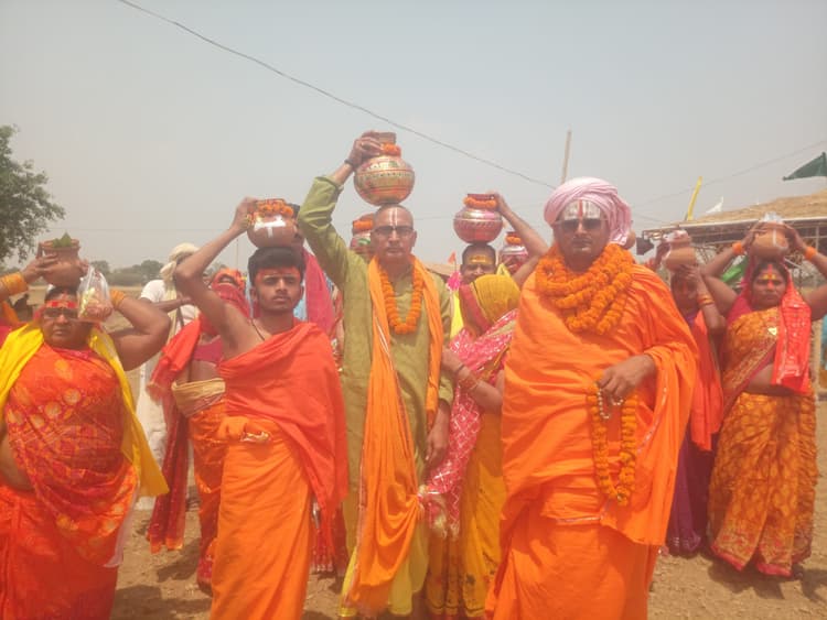 जलभरी के साथ कोहड़ा में शुरू हुआ लक्ष्मी नारायण यज्ञ
