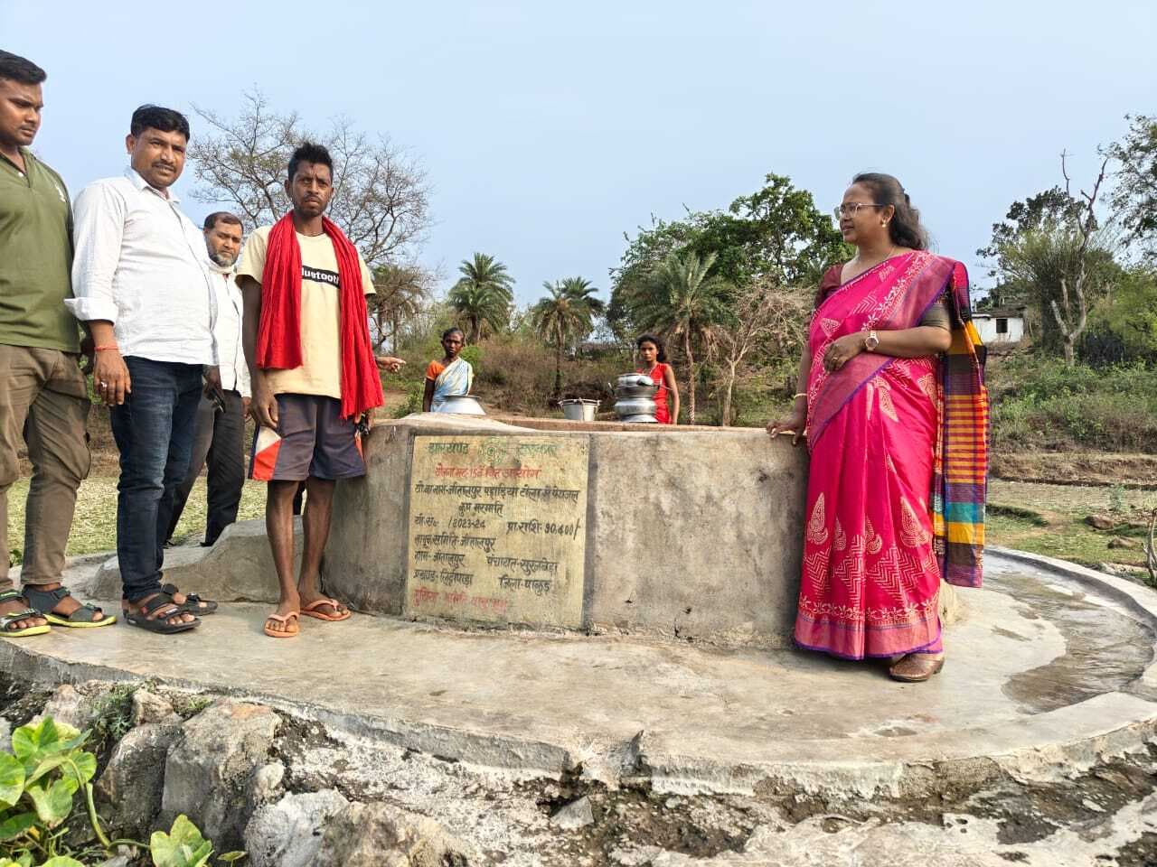 डीपीआरओ ने योजनाओं का किया निरीक्षण