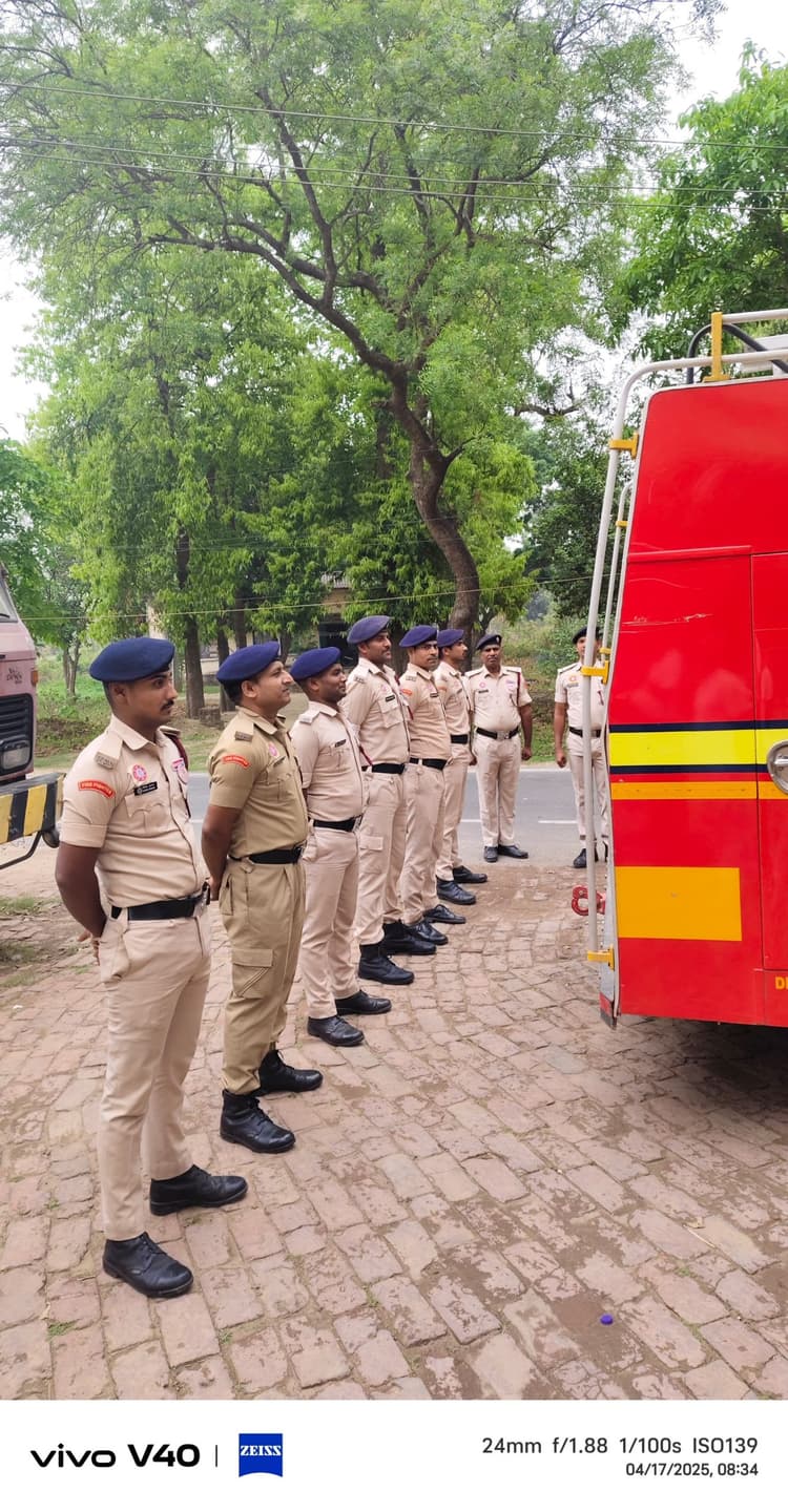 अग्निशमन सप्ताह के दौरान शॉर्ट सर्किट से बचाव को लेकर की गयी बैठक