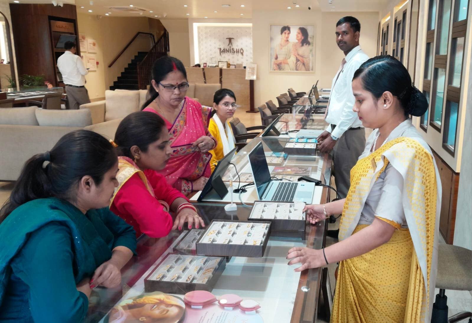 मुंगेर तनिष्क में अक्षय तृतीया को लेकर एडवांस बुकिंग शुरू