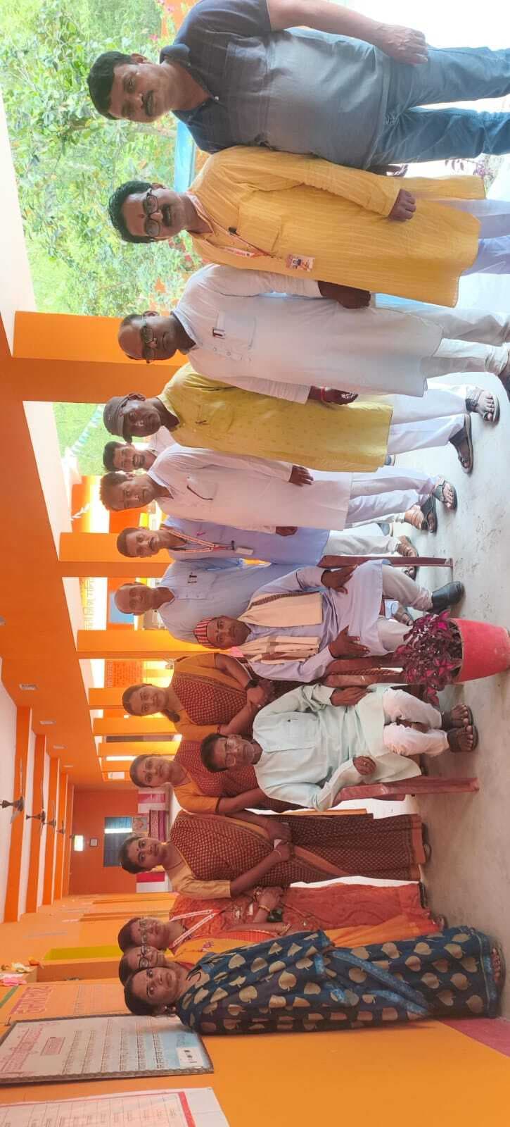 सरस्वती विद्या मंदिर कटहारा में प्राचार्य ने किया योगदान